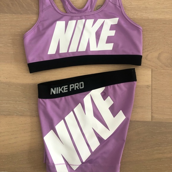 nike bra and shorts